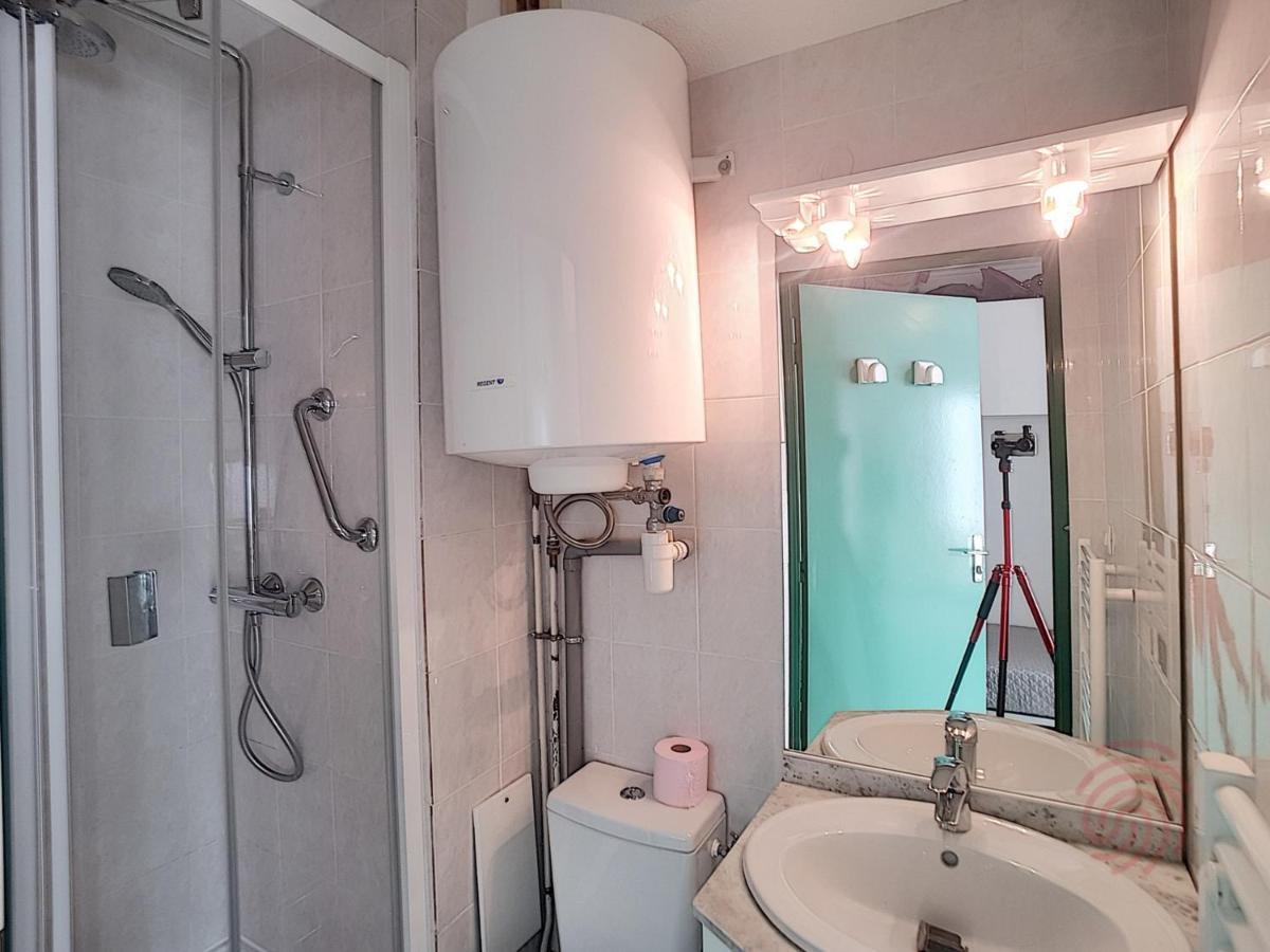 Studio Renove Avec Balcon, Animaux Acceptes, Wifi, A 650M Des Thermes - Fr-1-451-92 Lamalou-les-Bains Bagian luar foto