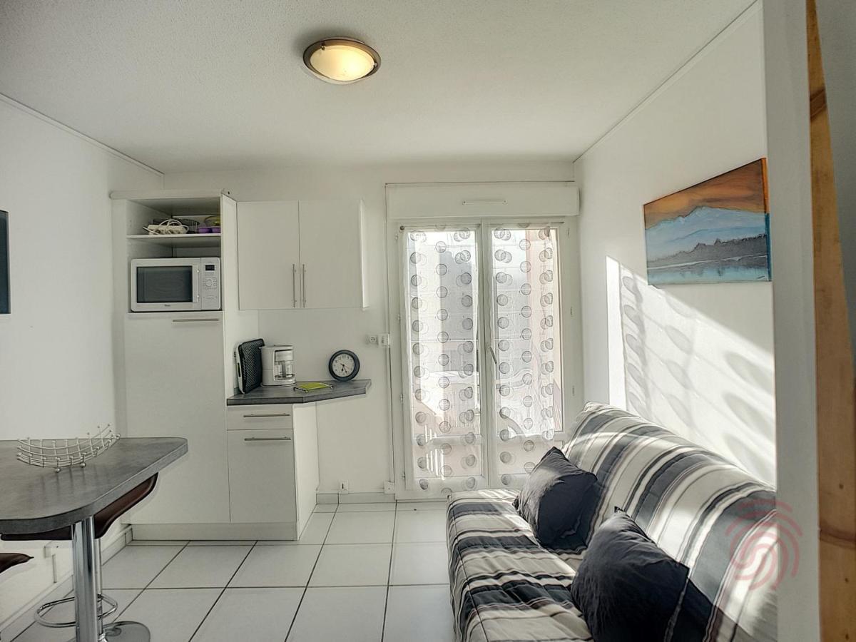 Studio Renove Avec Balcon, Animaux Acceptes, Wifi, A 650M Des Thermes - Fr-1-451-92 Lamalou-les-Bains Bagian luar foto