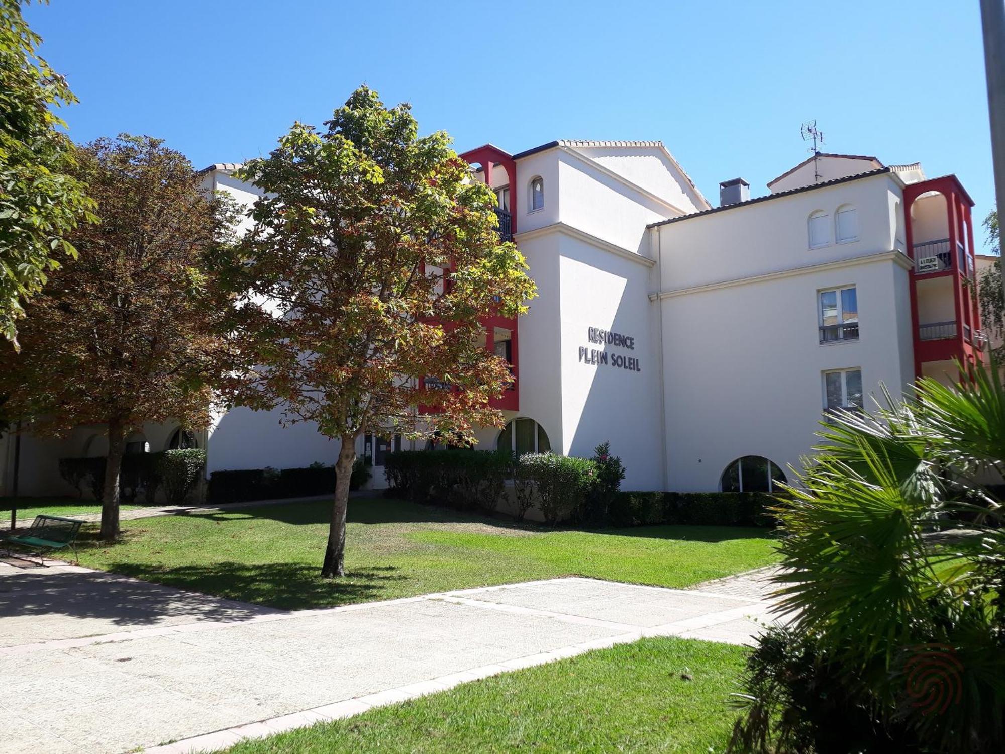 Studio Renove Avec Balcon, Animaux Acceptes, Wifi, A 650M Des Thermes - Fr-1-451-92 Lamalou-les-Bains Bagian luar foto
